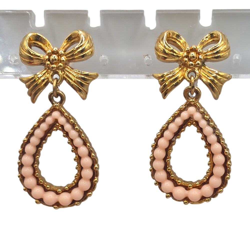 Earrings Avon 1993 Isnt It Romantic Vintage Bow Motif Dangle Pierced SKU3116 - Picture 2 of 7